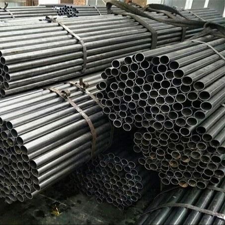 원활한 냉부착 탄소강 튜브 A106 A333 A335 Api 5l 용접 파이프 X42 X46 X80