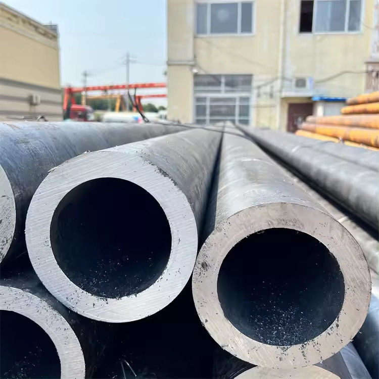 ASTM A53 Sch40 24 인치 Api 5l X70 Psl2 Sch 60 HR 수조용 톱니없는 탄소 철강 파이프